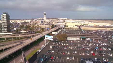 Wide-establishing-shot-of-Los-Angeles-International-airport-dusk