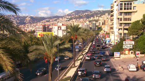 Verkehr-Verstopft-Die-Straßen-Von-Beirut-Libanon-2