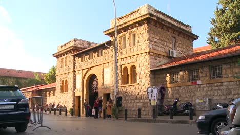 Das-Außentor-Der-American-University-Of-Beirut-Im-Libanon