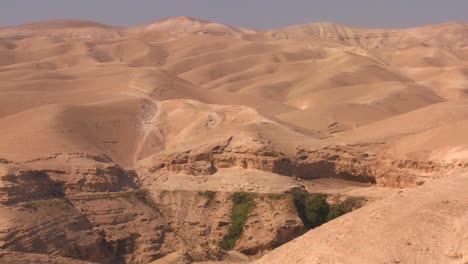 Pan-across-the-barren-Judean-Hills-of-Israel