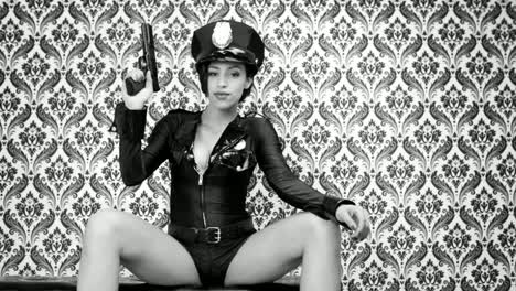 Sexy-mujer-policía-06