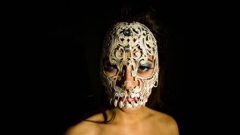 Woman-Dancing-with-Skull-04