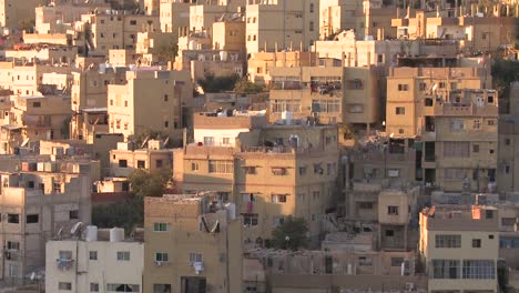 Häuser-Gruppieren-Sich-An-Den-Hängen-Von-Amman-Jordan-2