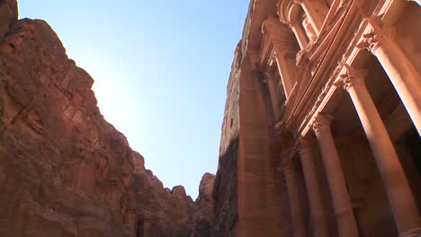 Tilt-down-to-the-facade-of-the-Treasury-building-in-the-ancient-Nabatean-ruins-of-Petra-Jordan