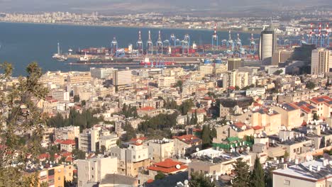 Establishing-shot-overlooking-apartments-and-buildings-and-the-Bahai-Temple-in-Haifa-israel-3