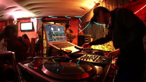 DJ-Nachtclub-00