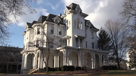 Clouds-pass-behind-an-old-Victorian-haunted-house