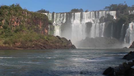 Iguacu-Falls-on-the-border-of-Brazil-and-Argentina