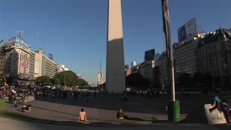 Buenos-Aires-Argentinien-Neue-Juli-Kapitol-Kreuzung-Obelisk