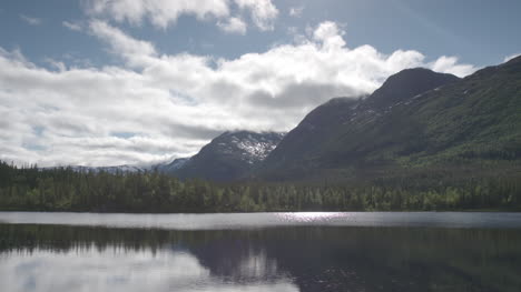 Norway-Lake-Reflection-01
