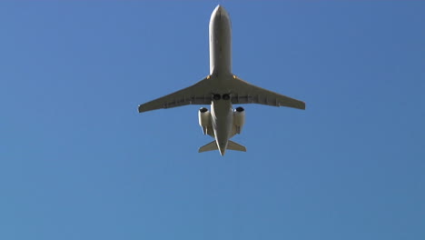 A-commercial-passenger-jet-passes-overhead-