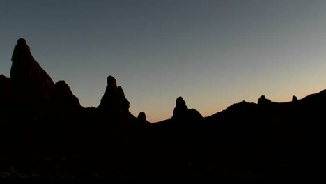The-Trona-Pinnacles-are-silhouetted-against-the-dawn