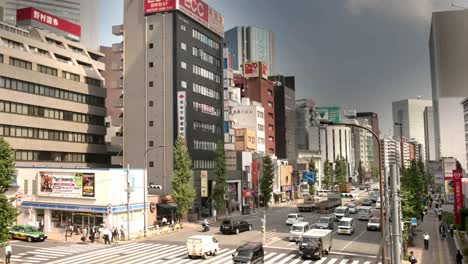 Tokio-Kreuzung-0
