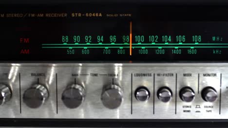 Vintage-Radio-Zifferblatt-17