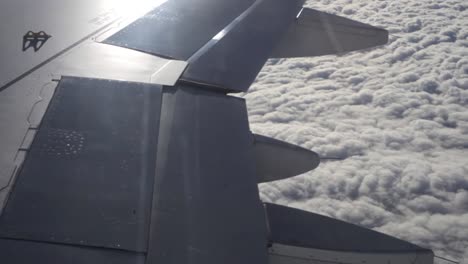 Avión-Nubes-01