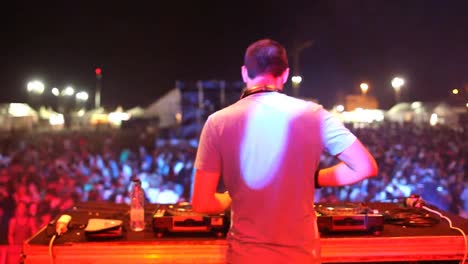 Festival-DJ-03