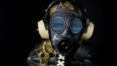 Woman-Gas-Mask-0-06