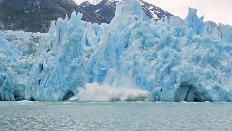 Cámara-Lenta-Del-Glaciar-Dawes-En-Alaska-Parto-Sugiere-Calentamiento-Global-2