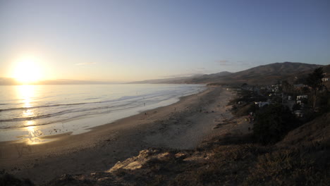 Time-lapse-of-sun-setting-into-the-Pacific-Ocean-over-Jalama-Beach-campground-in-Santa-Barbara-County-California