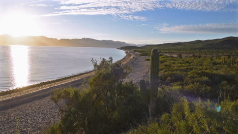 Baja-Mexico-Sonnenuntergang-über-Kelley-Beach-Schwenk-Nach-Rechts
