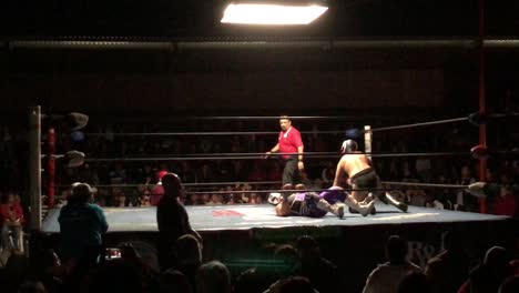Gutes-Filmmaterial-Von-Mexikanischem-Wrestling-Und-Wrestlern-1
