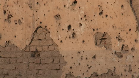 Kippen-Von-Einschusslöchern-In-Einer-Wand-In-Kabul-Afghanistan-A