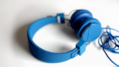 Auriculares-azules-Spin-00