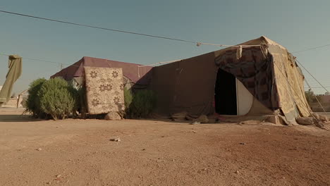A-Syrian-refugee-tent-in-the-Jordanian-desert