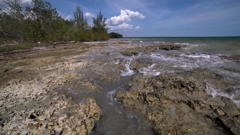 Establishing-shot-of-the-Bay-Of-Pigs-in-Cuba