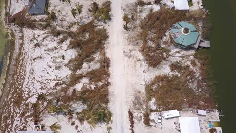 Una-Antena-Sobre-La-Destrucción-Provocada-Por-El-Huracán-Irma-Cerca-De-Los-Cayos-De-Florida.