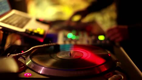 DJ-In-Der-Bar-07