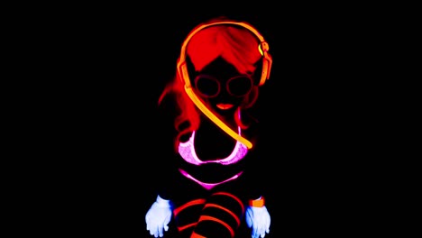 Glowing-UV-Woman-05