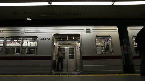 Tokio-Metro-Leute-5