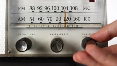 Radio-Vintage-Dial-04
