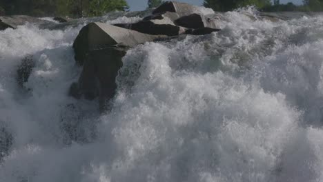 Waterfall-Norway-Slow-Motion-00