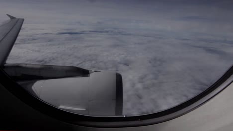 Avión-Clouds-10