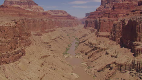 Wunderschöne-Antenne-über-Grand-Canyon-Und-Colorado-River