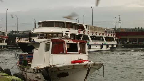 Bosphorus-Boats-02