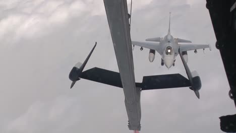 An-Air-Force-F16-Is-Refueled-In-Midair