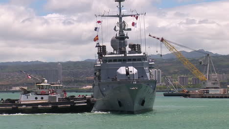 A-French-Navy-Vessel-Frigate-Arrives-In-Hawaii-1