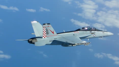 Tomas-Aéreas-De-Aviones-De-Combate-Volando-2