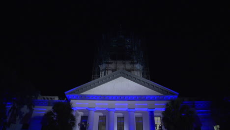 Eröffnungsaufnahme-Des-Gebäudes-Der-Hauptstadt-Von-Florida-In-Der-Nacht-1