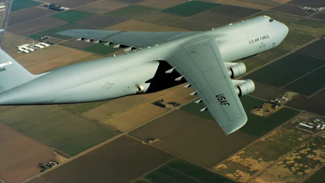 Antennen-Des-Us-Air-Force-Air-Mobility-Command-C5-Im-Flug-19