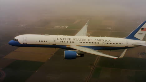 Aerials-Of-The-Us-Air-Force-Air-Mobility-Command-C32-In-Flight-12