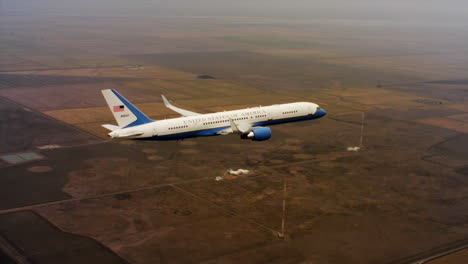 Aerials-Of-The-Us-Air-Force-Air-Mobility-Command-C32-In-Flight-15