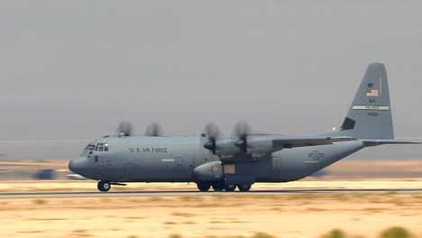 Luftwaffe-C130-Start