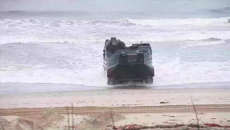 Marines-Practice-An-Amphibious-Landing-Assault-On-A-Beach-During-A-Wartime-Exercise-2