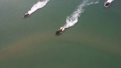 Luftaufnahmen-über-Eine-Massive-Amphibische-Simulierte-Invasion-Der-US-Marines-Vor-Der-Küste-Koreas