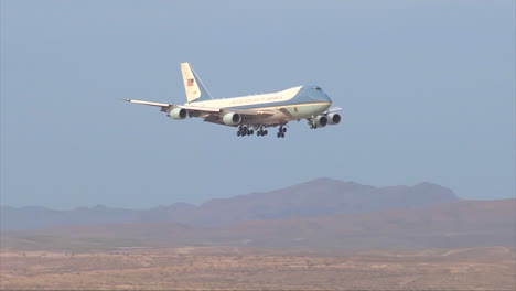 Air-Force-One-Lands-On-A-Desert-Runway