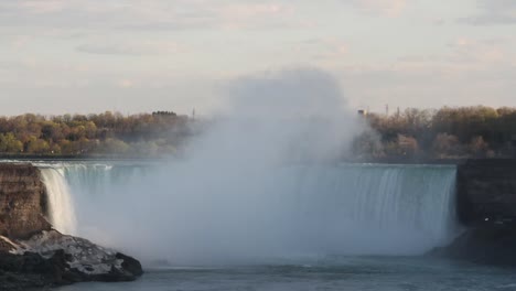 Niagara-Falls-Schuhlöffel-Dampf1